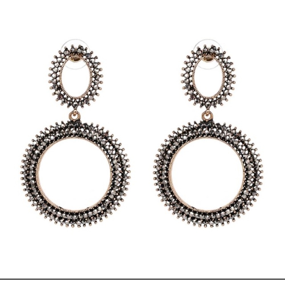 We’ve got a connection!!! Earrings